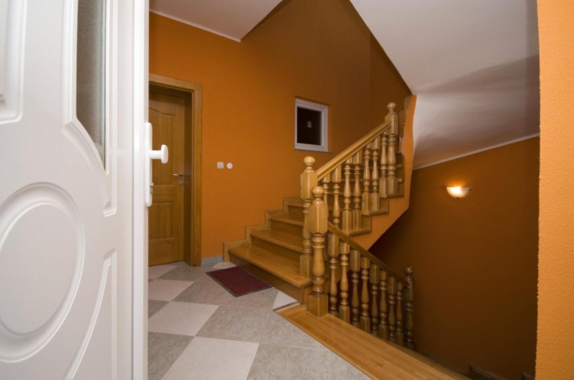Apartment And Room Marlen Ровінсько-Село Екстер'єр фото