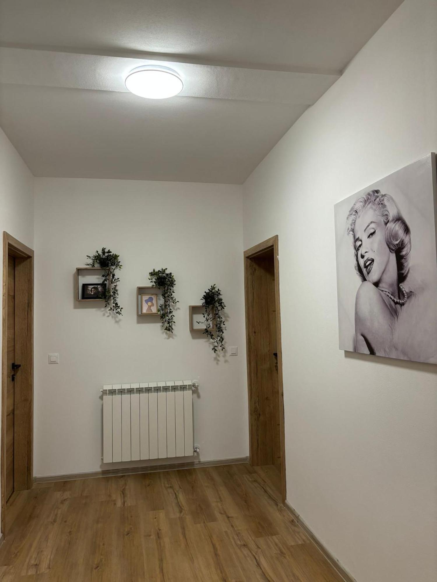 Apartment And Room Marlen Ровінсько-Село Екстер'єр фото